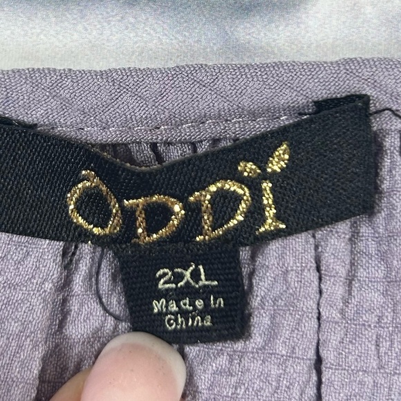 ODDY Lavender Smocked Blouse with Relaxed Fit and 3/4 Length Sleeves. Size 2X - Picture 4 of 8